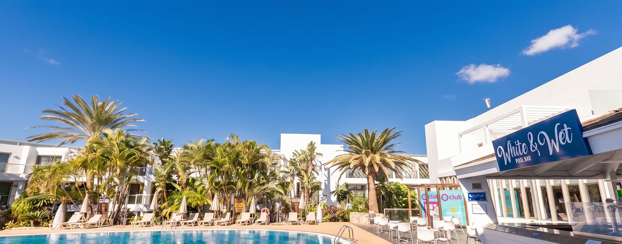Traumhafter Strandblick am 001 Higos Beach | 001 Hotels. Offizielle Website.