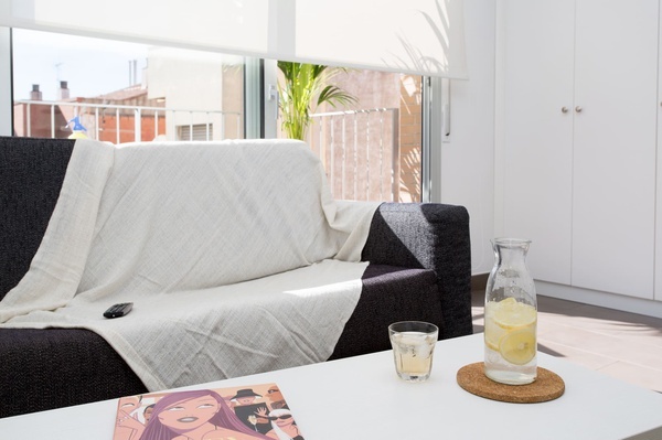 One-bedroom apartment with balcony