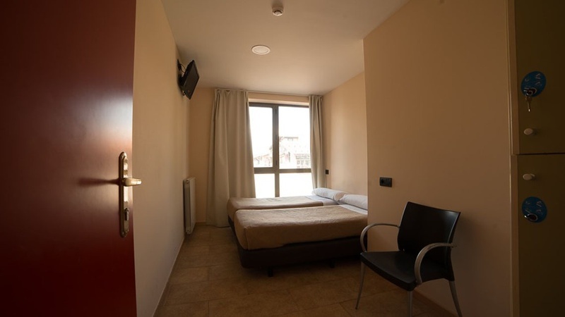 DOUBLE ROOM - Abrigall Hostel Masella