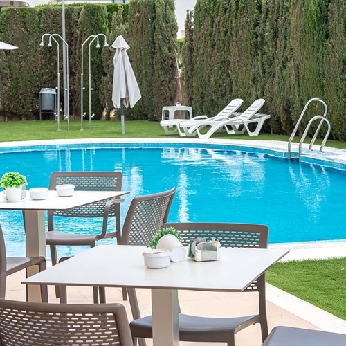 &iexcl;NO REEMBOLSABLE CON MODIFICACI&Oacute;N!