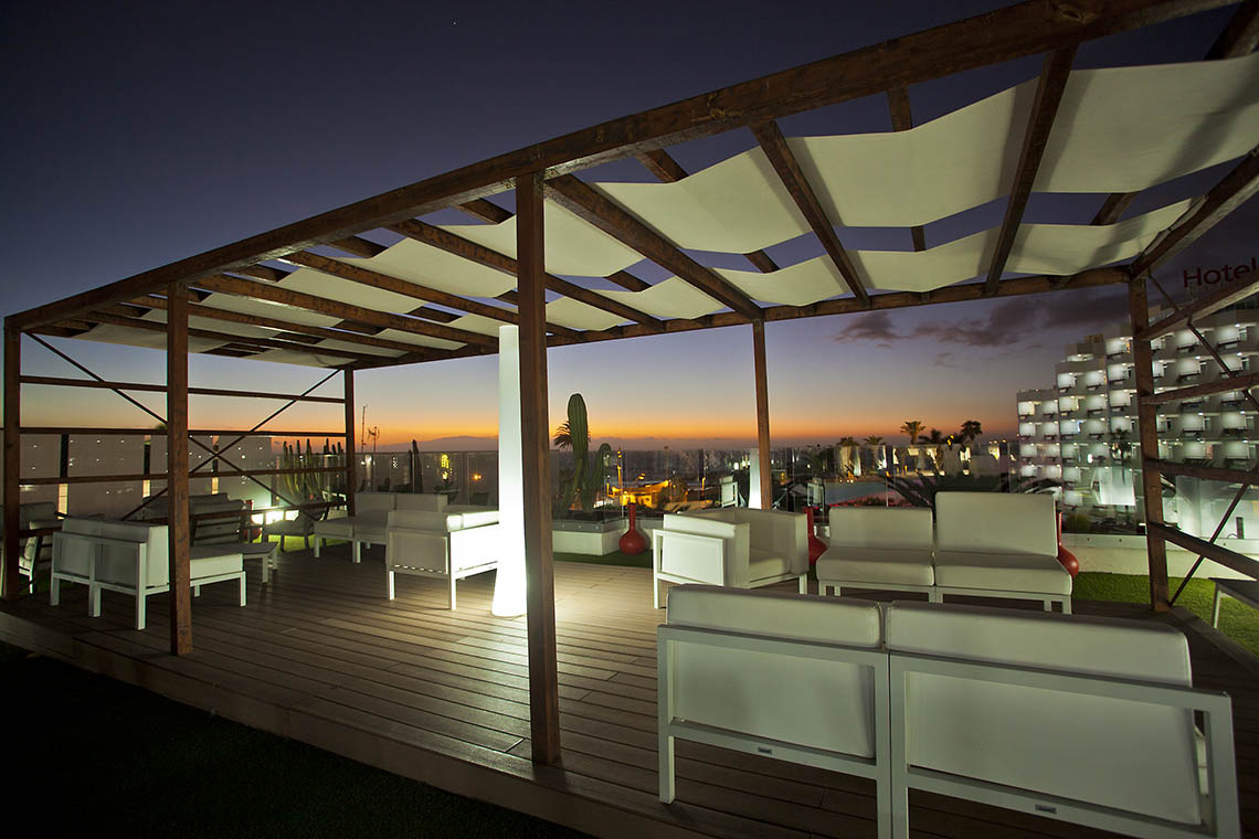 Terrasse lounge au coucher du soleil - Alexandre Gala Hôtel 4*, Ténérife.