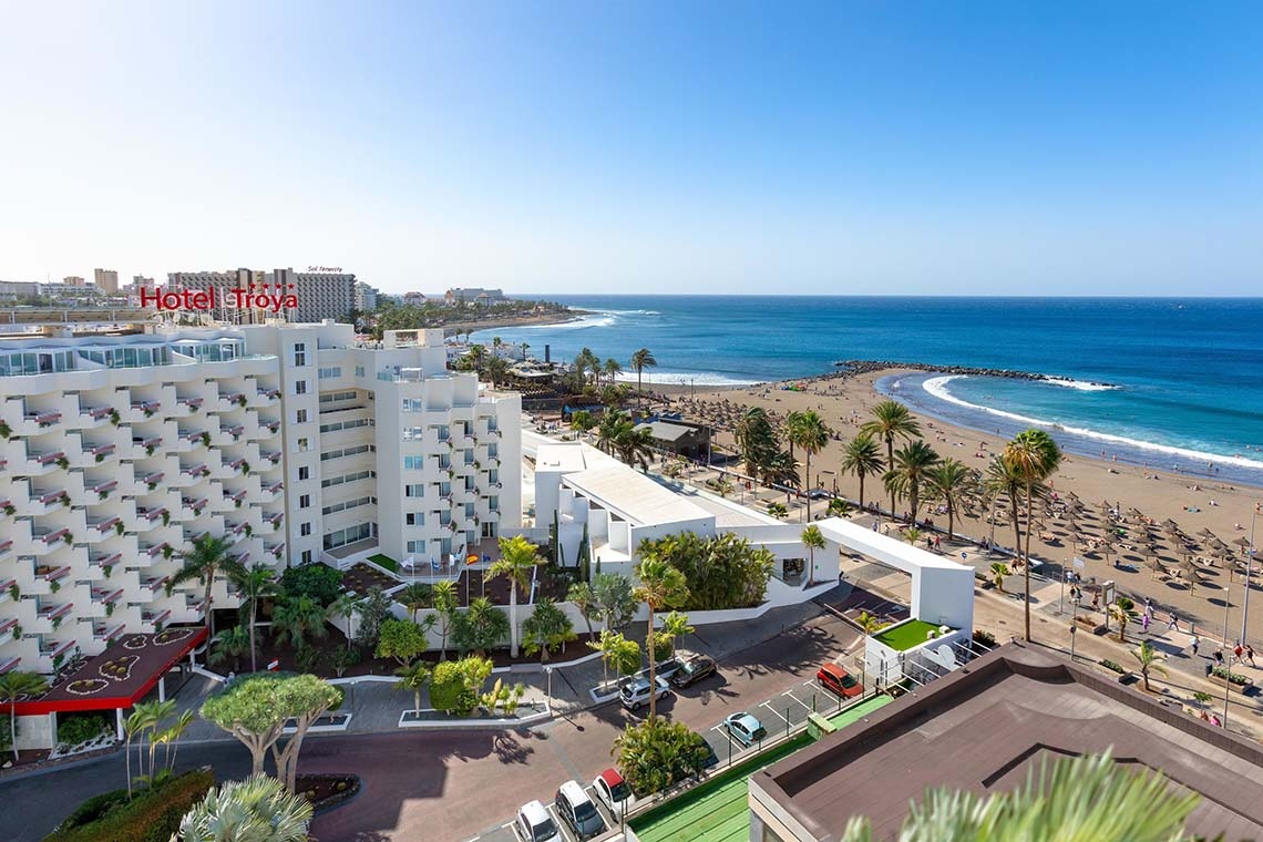 Alexandre Troya: 4-star hotel with beach views in Playa de las Américas