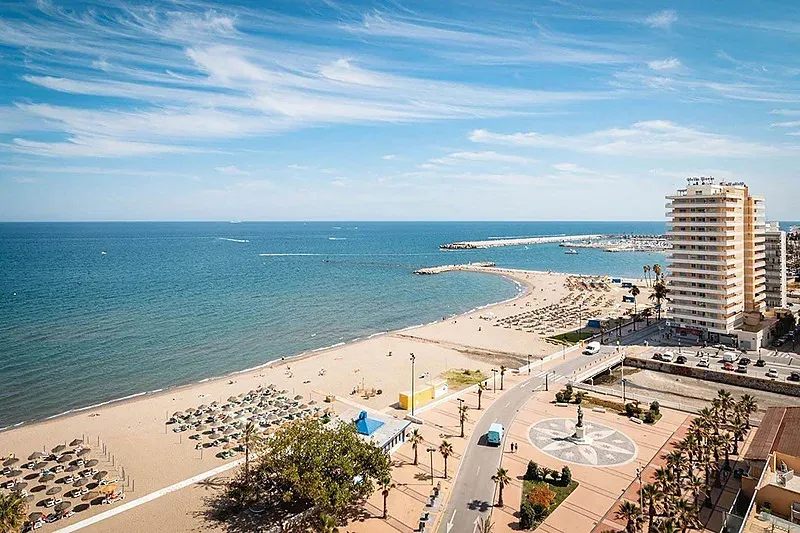 Hôtel Angela: Vues imprenables sur la plage et la mer Méditerranée.