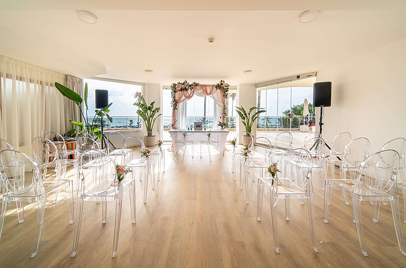 Ceremonia de boda en el salon Horizonte del Hotel Angela