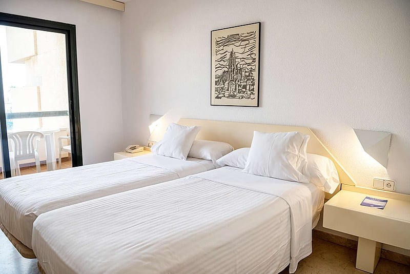 Habitación doble con balcón y vistas al mar en AR: Almerimar