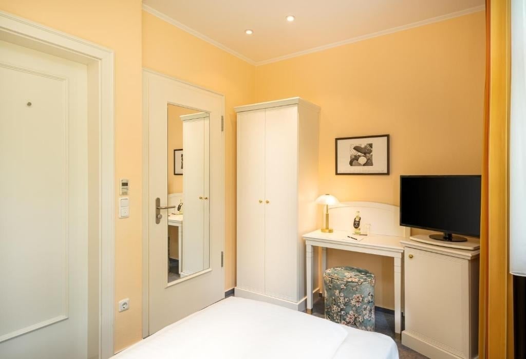 room pictures