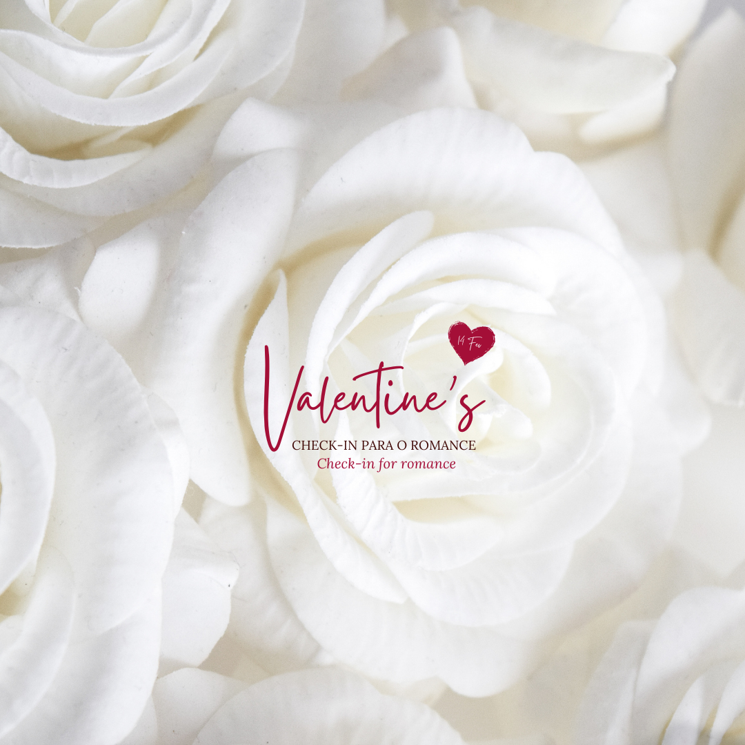 un primer plano de una rosa blanca con el logotipo de valentine 's