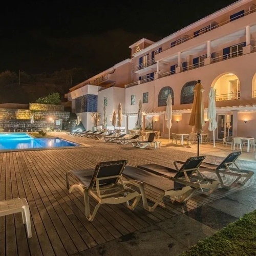 ZONA DE TERRAZA DE NOCHE