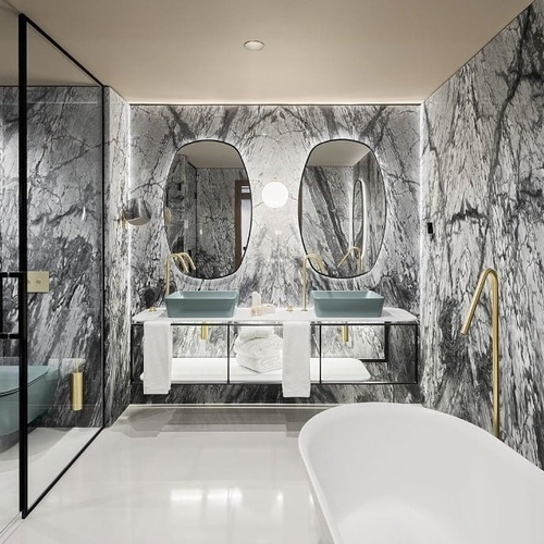 Casa de banho principal das suites