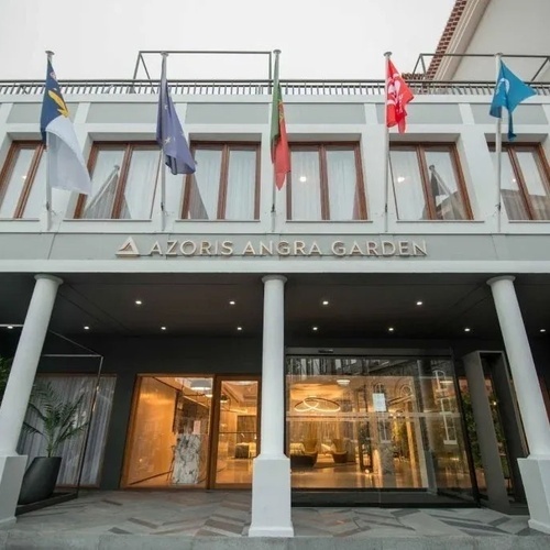 Entrada/Fachada del hotel