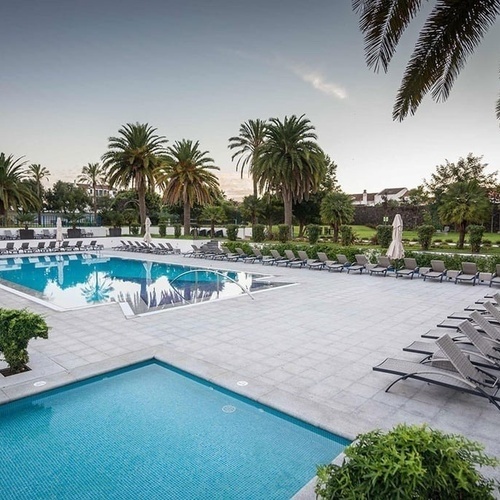 PISCINAS EXTERIORES | ADULTOS E CRIANÇAS