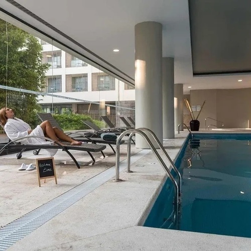 WELLNESS CENTER | PISCINA INTERIOR