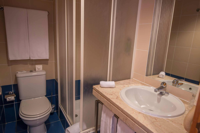 Azoris Hotels & Leisure