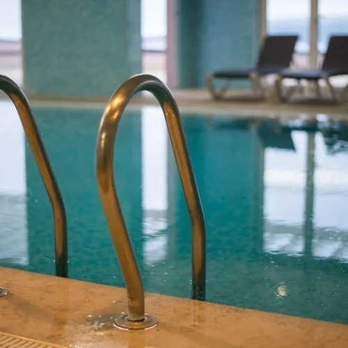 WELLNESS CENTER - PISCINA INTERIOR