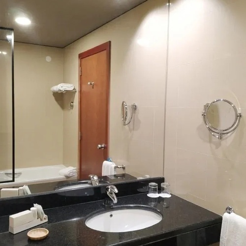 Casa de banho dos quartos standard