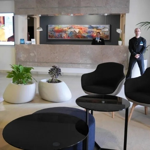 VESTÍBULO DE RECEPCIÓN