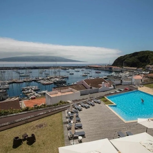 VISTA PISCINA, MARINA Y PICO