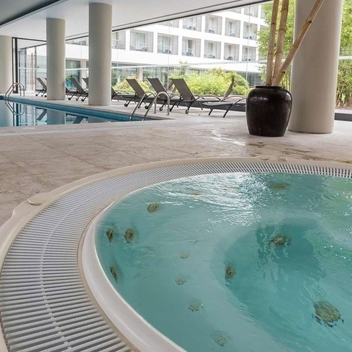 WELLNESS CENTER | JACUZZI