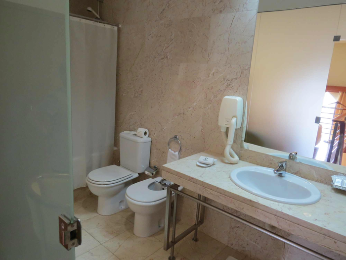 Azoris Hotels & Leisure