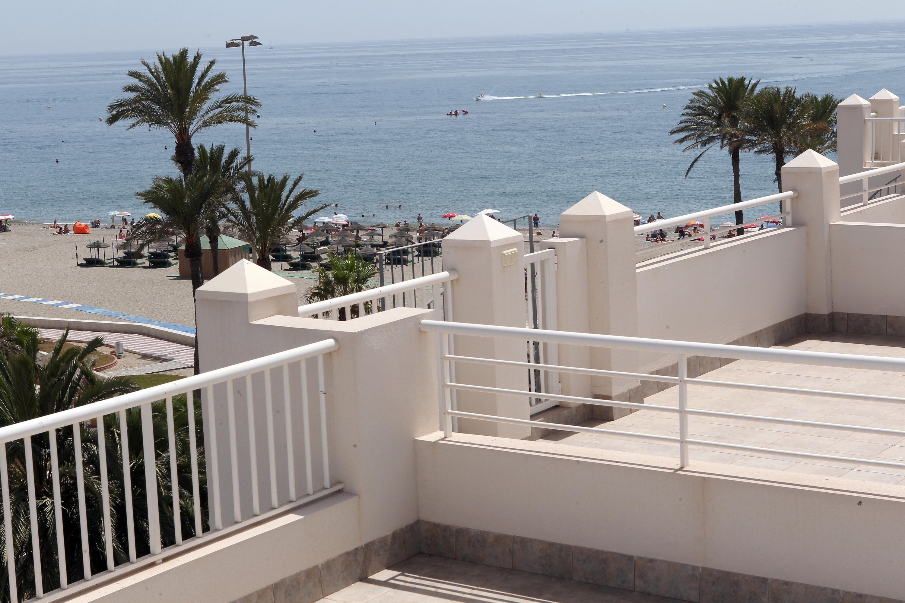 2 Bedroom Apartment Side Sea View