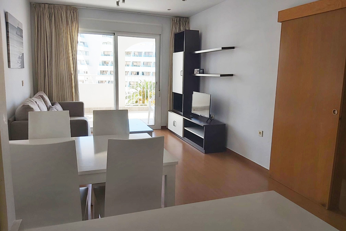 Apartamento 2 Dormitorios Vista Lateral Mar