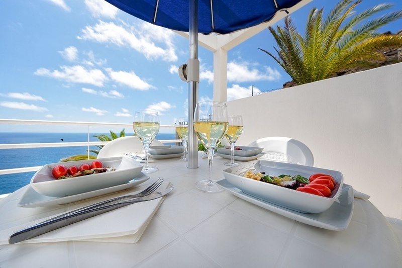 Deluxe apartment with sea views2 bedrooms