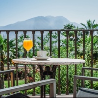 B bou Hotels
