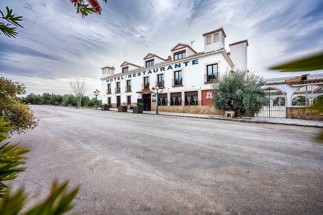 Cazorla Hotel & Restaurant: Official Website. Services and booking.