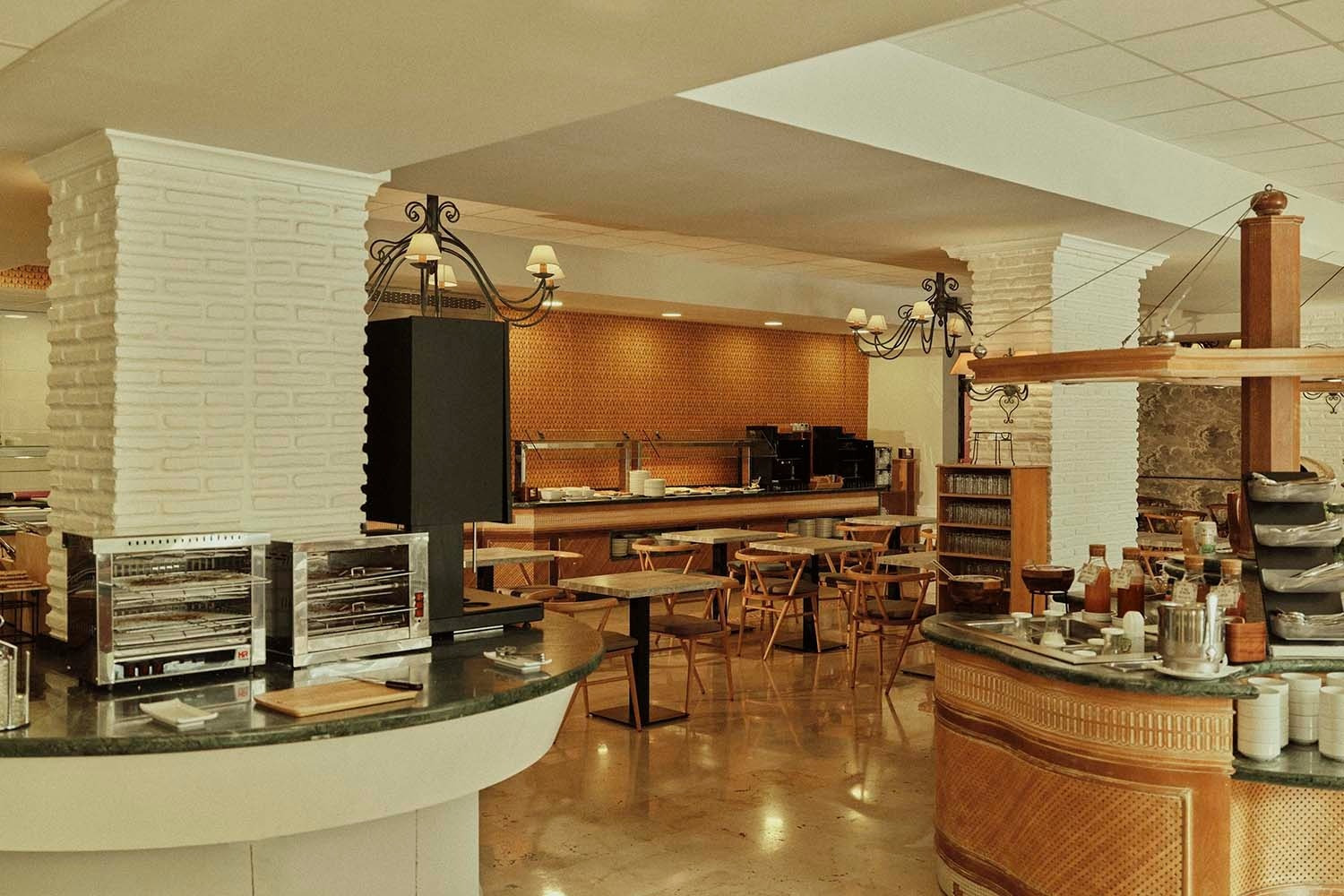 Buffet de desayuno en Villa Flamenca, Beneste Hoteles | Web oficial.
