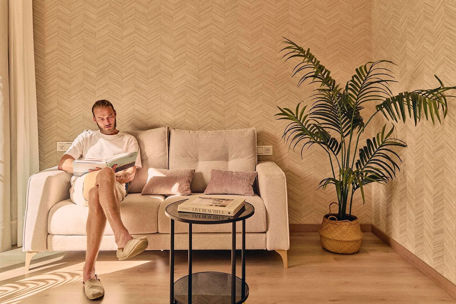 Relax in our rooms | Villa Flamenca by Beneste Hotels. Read on a cozy sofa.