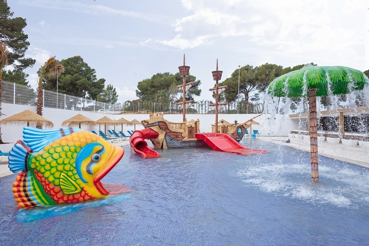 Piscine pour enfant Splash avec toboggan de 11 pieds