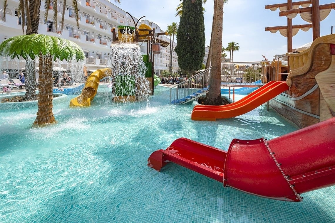 Piscine pour enfant Splash avec toboggan de 11 pieds