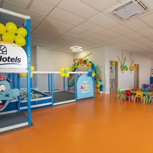 детская игровая комната в отеле best hotels