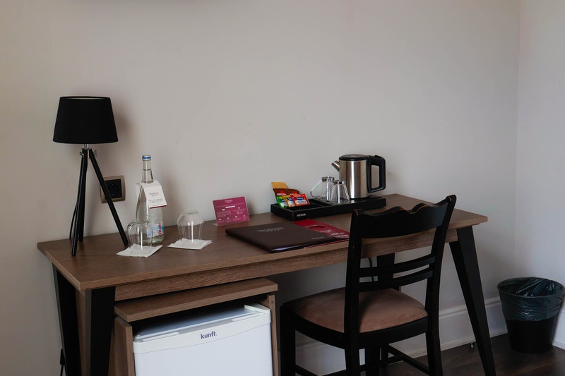 Quartos Twin com decoração elegante, promovendo o bem-estar em Vizela.
