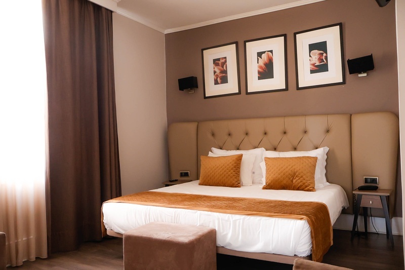 Quartos Twin com decoração elegante, promovendo o bem-estar em Vizela.