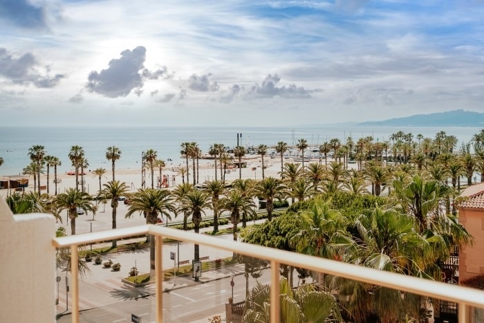 Premium Suite Mediterranea | Top-Floor Club Panoramic Sea Front