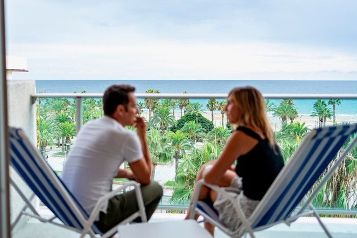 Premium Family Suite Mediterranea | Frontal Sea View