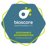 une étiquette bleue avec le logo bioscore sur elle