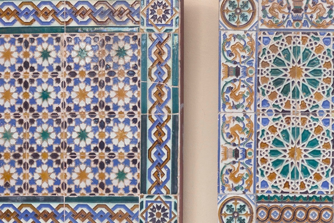 a wall with a geometric pattern on it