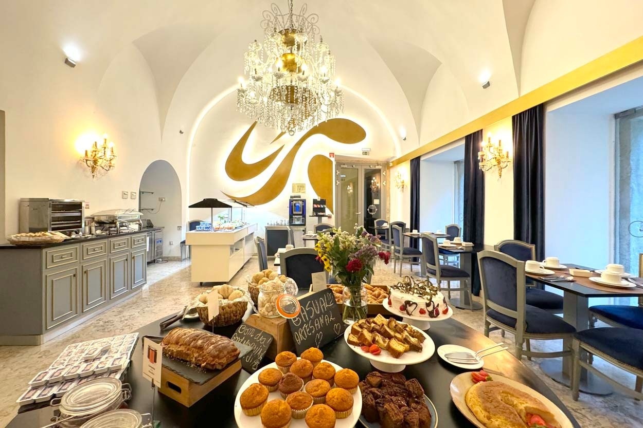 Frühstücksbuffet im Casual Belle Époque - Boutique-Hotel in Lissabon: Süßes und Herzhaftes.