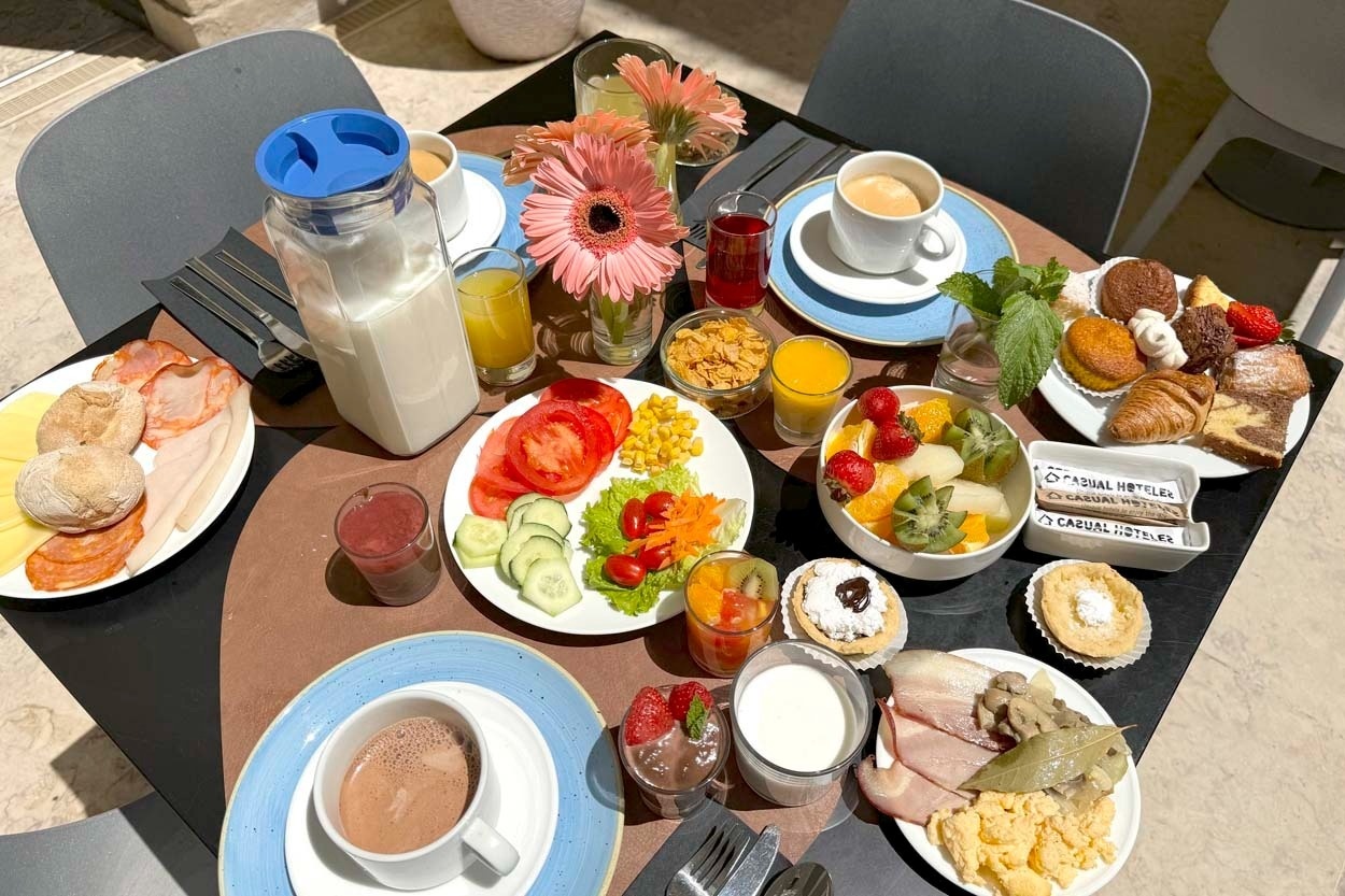 Vielfältiges Frühstücksbuffet im Casual Belle Époque - Boutique-Hotel im Zentrum von Lissabon | Casual Hoteles