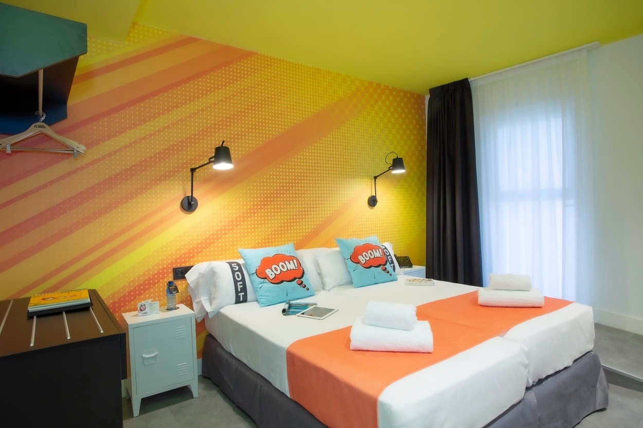 Modernes Hotelzimmer im Pop-Art-Stil, Benidorm. Casual Pop Art Benidorm - Hotel im Pop-Art-Stil in Benidorm | Casual Hoteles.