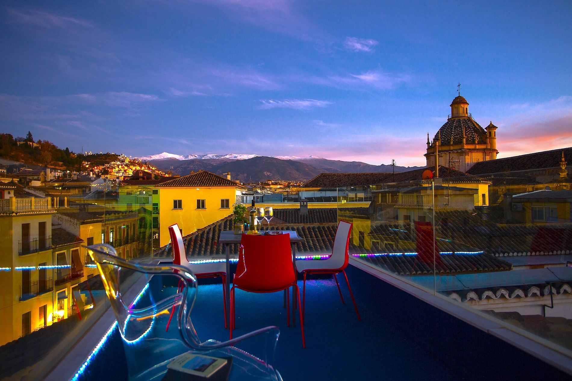 Habitaciones de hotel con terraza en el centro de Bilbao
