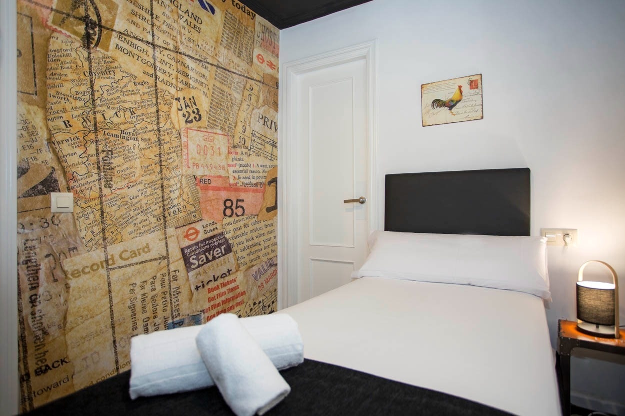 Habitación temática vintage en Casual Vintage Valencia. ¡Reserva ya!