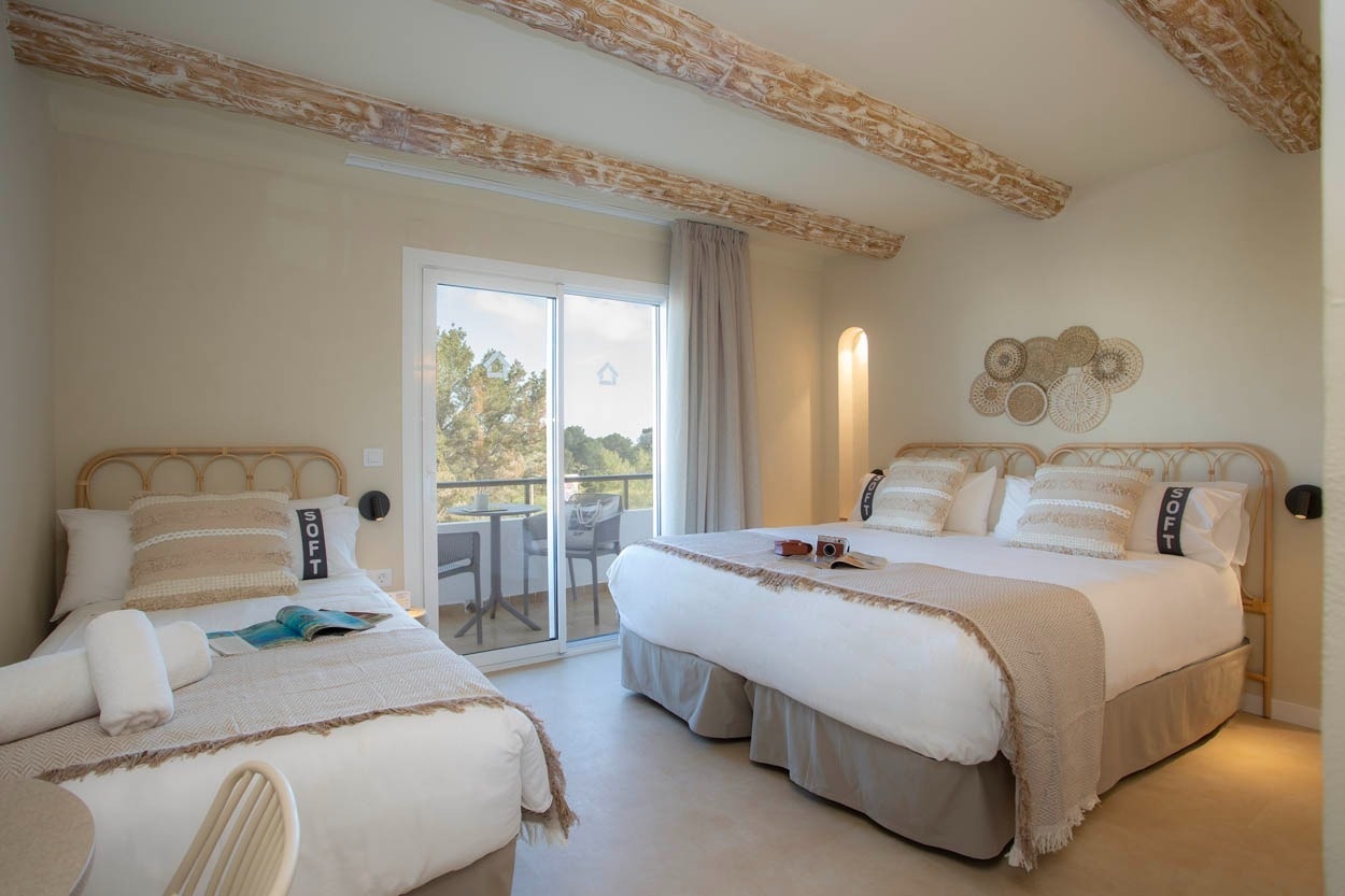 Chambre double et simple, style décontracté, Casual Bahía Ibiza.
