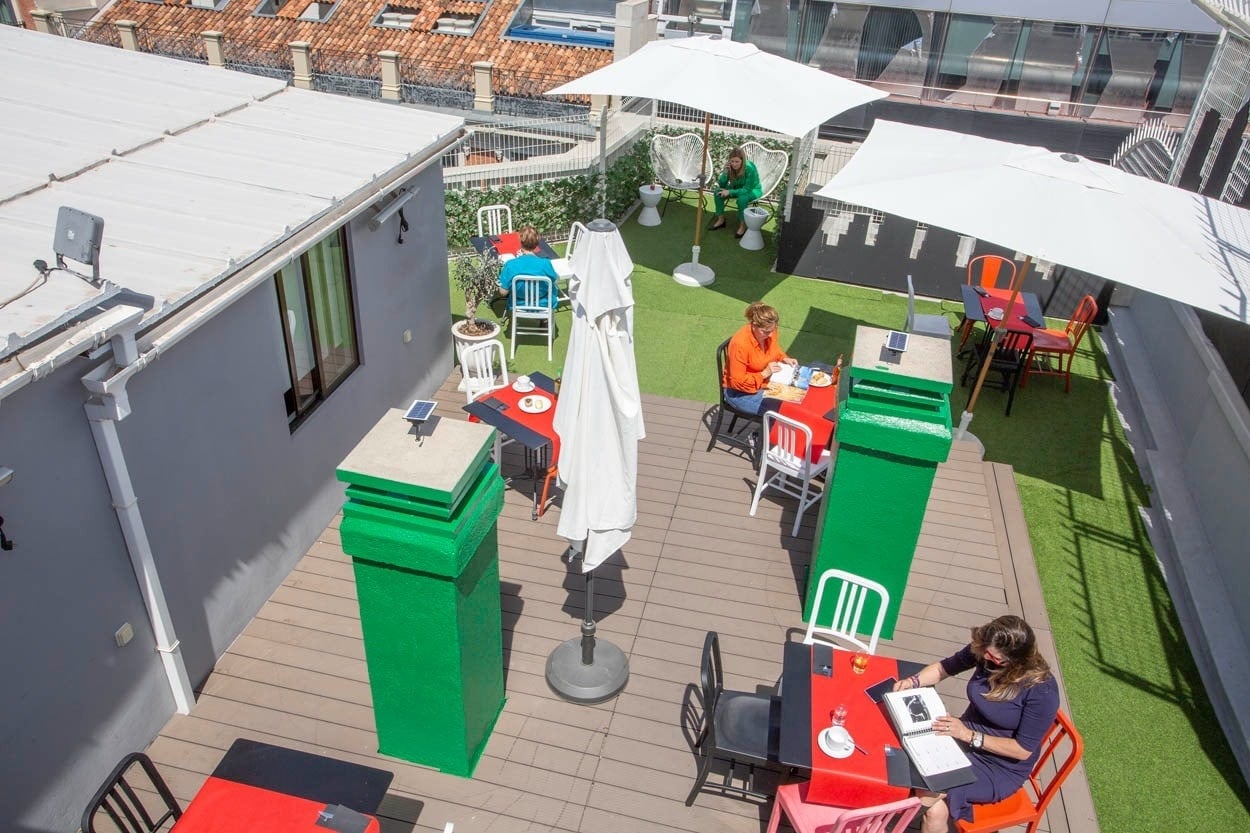 Dachterrasse des Casual del Teatro Madrid - Boutique-Hotel nahe der Gran Vía
