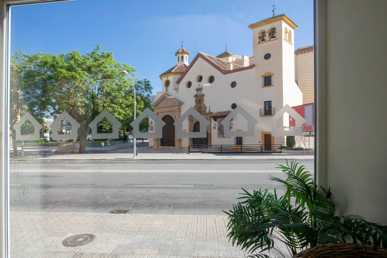 Casual del Mar Málaga – Zentrales Hotel mit Meerblick. Entdecken Sie diese charmante Kirche neben Ihrem Hotel.