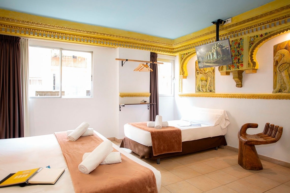 hotel.pictures.0.altText