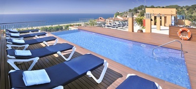 EL HOTEL - INFINITY POOL