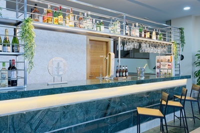 EL HOTEL - Bar